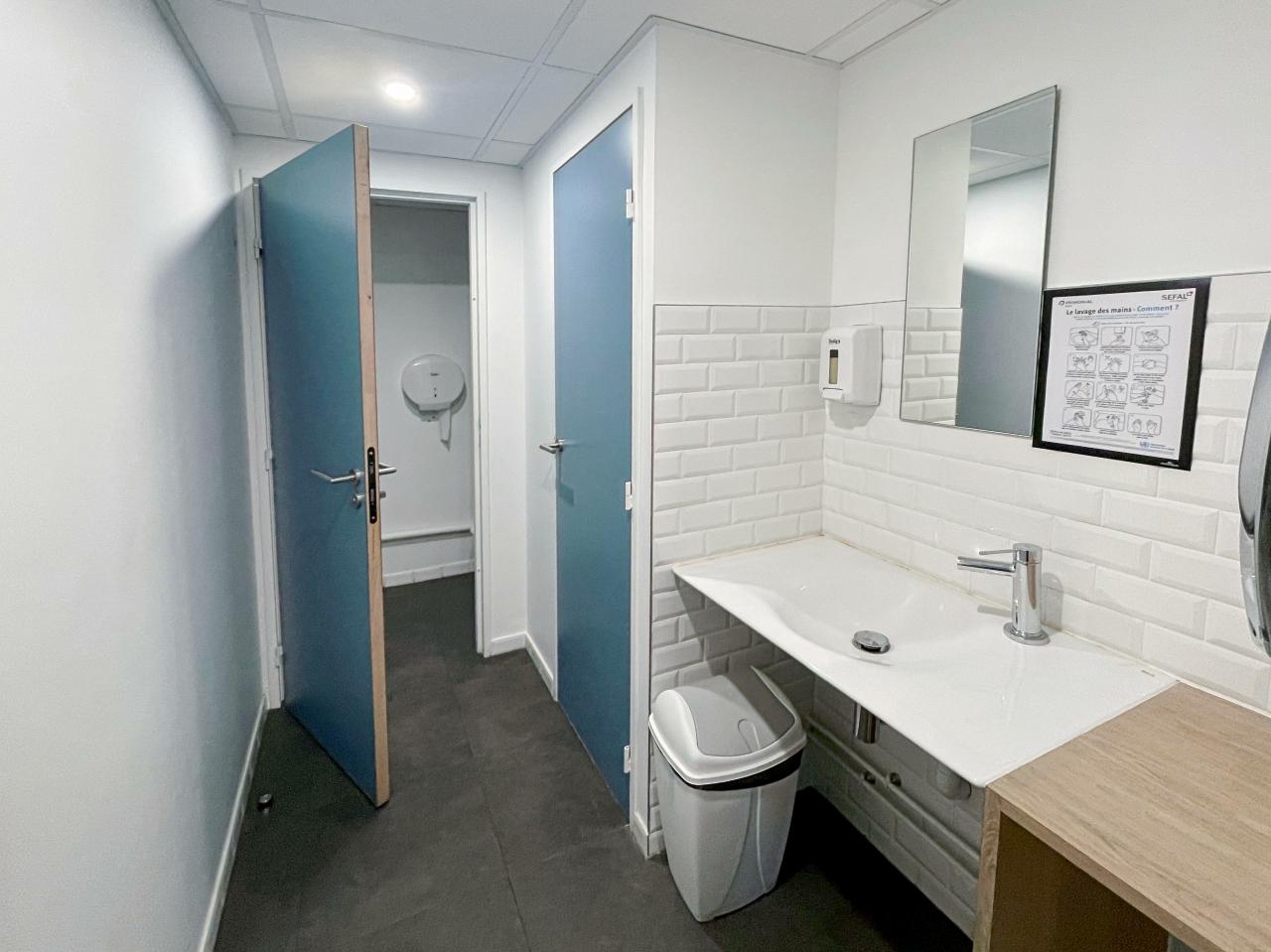 Bureau Fontenay-sous-Bois 299m² Location bureau Fontenay-sous-Bois Val-de-Marne OLBUR2107009 2